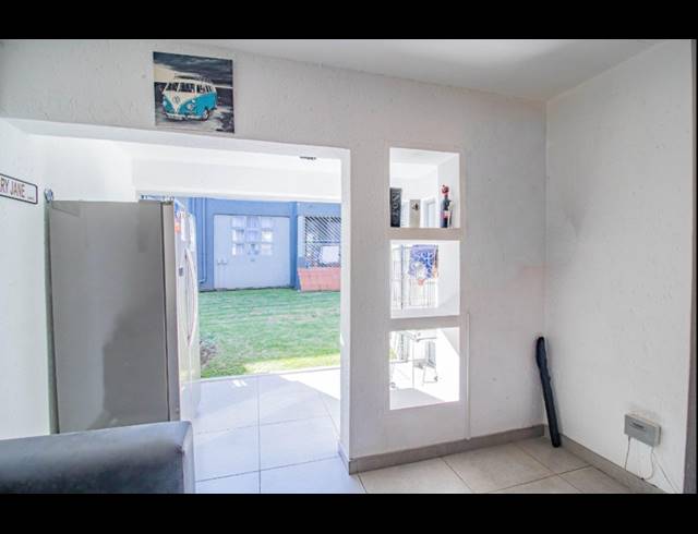 2 BEDROOM TOWNHOUSE FOR SALE IN MULBARTON